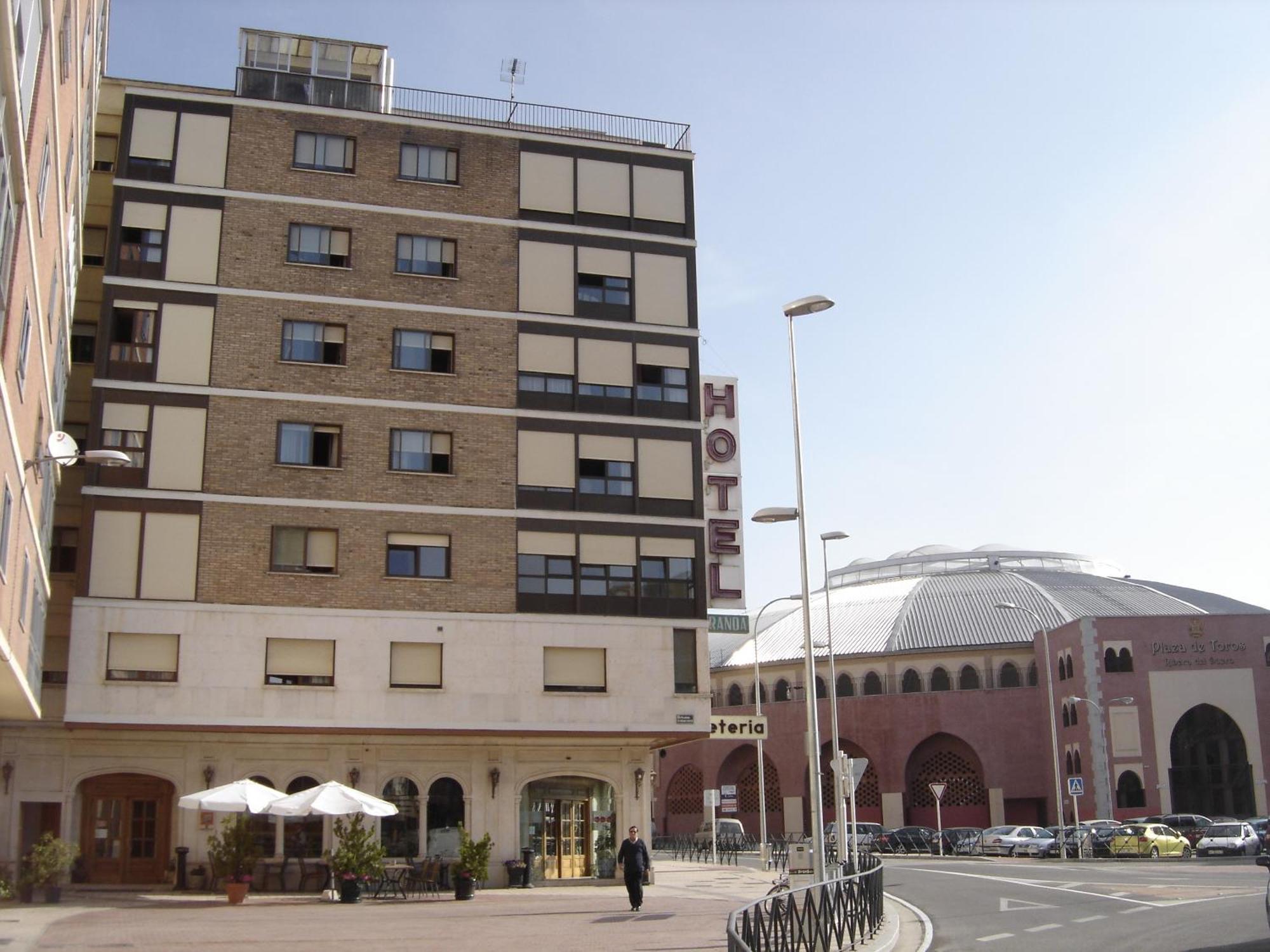 Hotel Aranda アランダ・デ・ドゥエロ エクステリア 写真