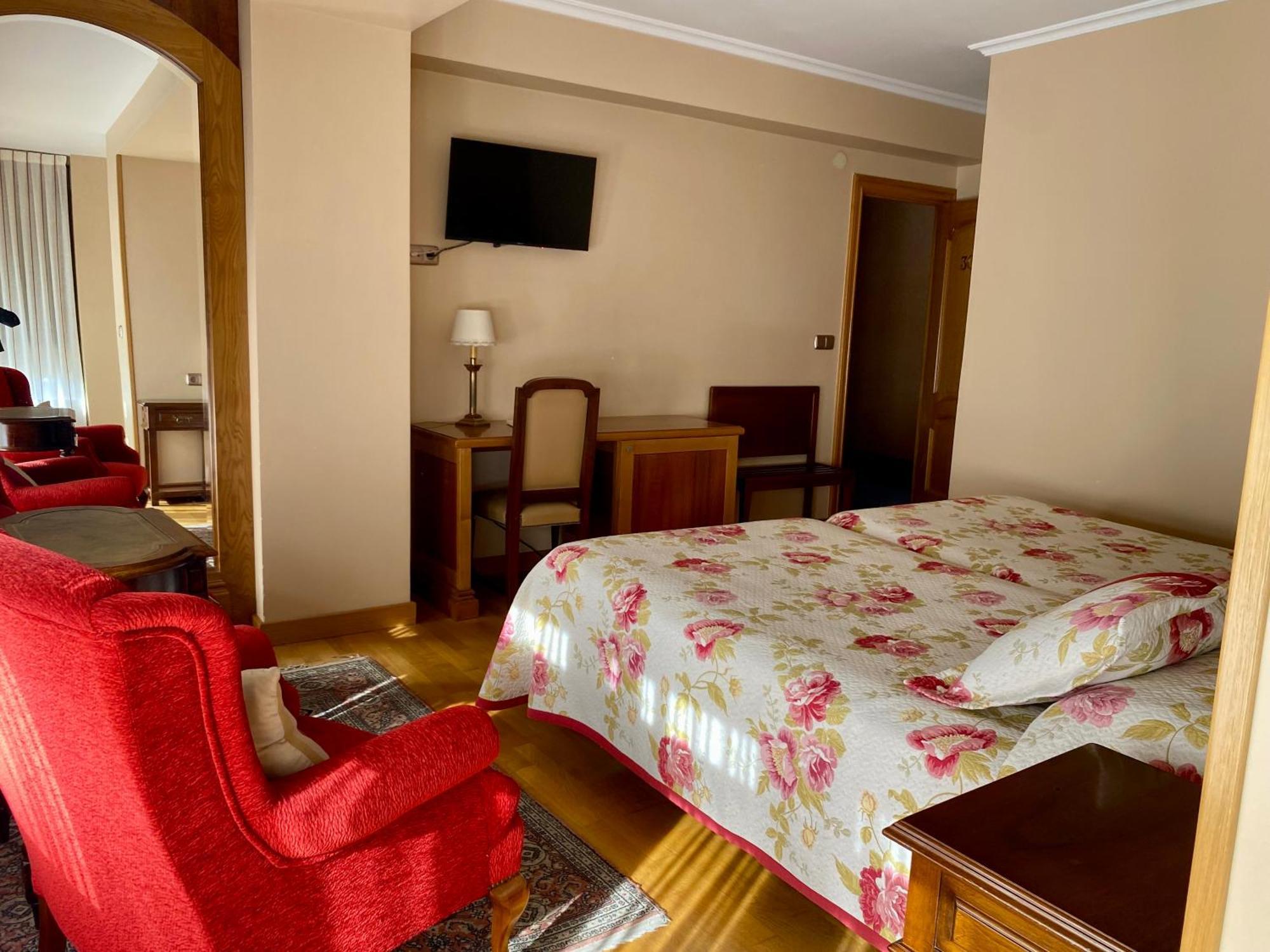Hotel Aranda アランダ・デ・ドゥエロ エクステリア 写真