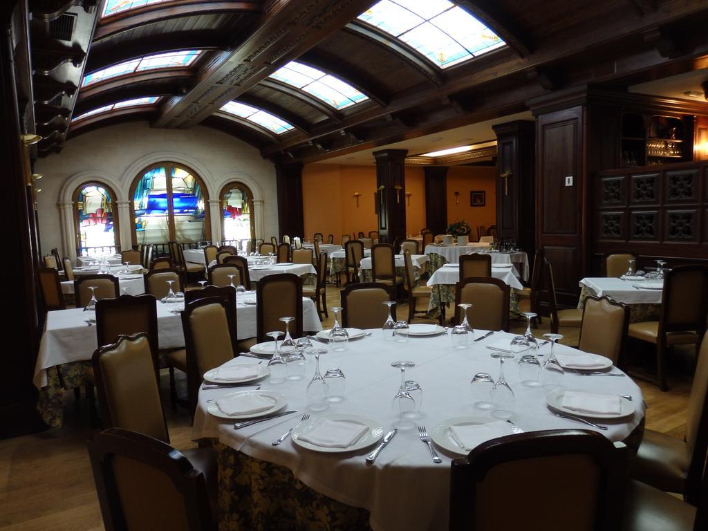 Hotel Aranda アランダ・デ・ドゥエロ エクステリア 写真